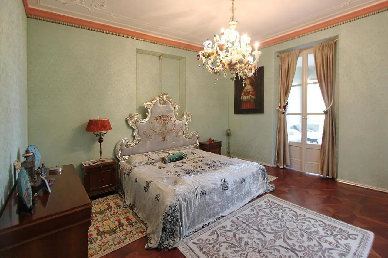 Historical Villa Gina With Magic Lake View Dizzasco Itálie