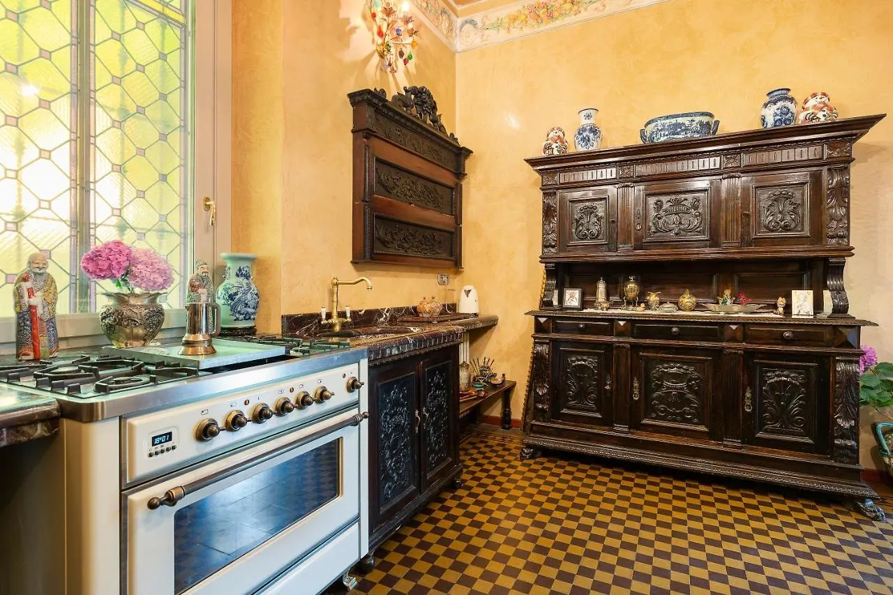 Historical Villa Gina With Magic Lake View Dizzasco 0*,